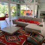 Villa La Lezarde