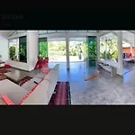 Villa La Lezarde